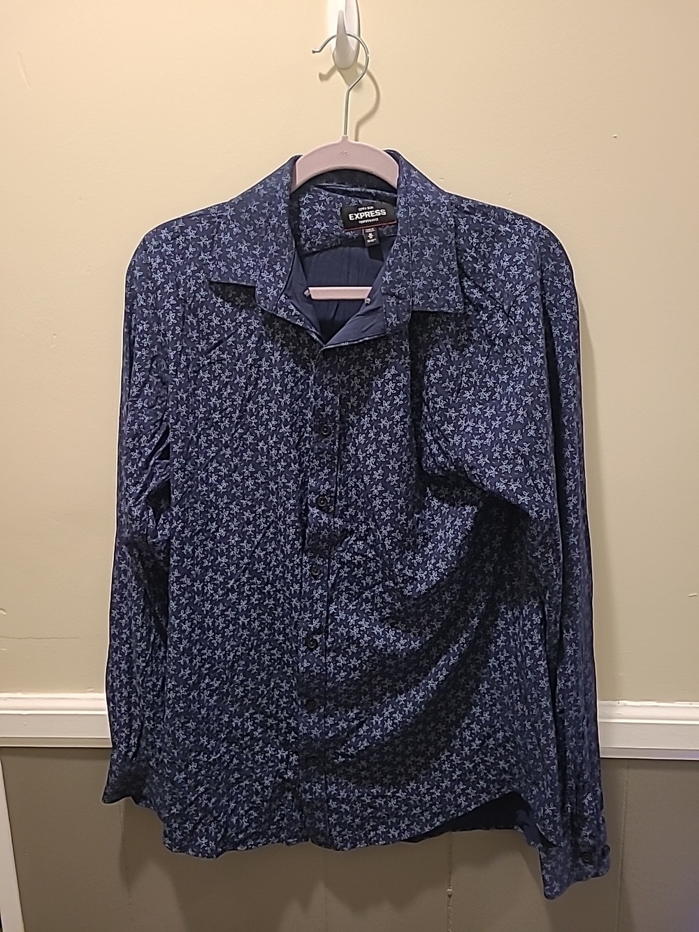 Express Button-Up Shirt Mens Med Extra Slim Perfor L/S Moisture Wick Blue Casual